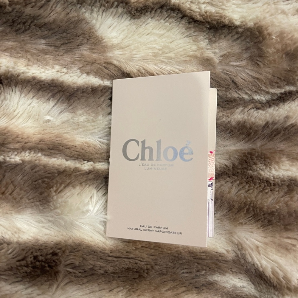 Chloe Eau de Parfum Perfume Fragrance Spray Sample Vial NEW - Picture 2 of 2